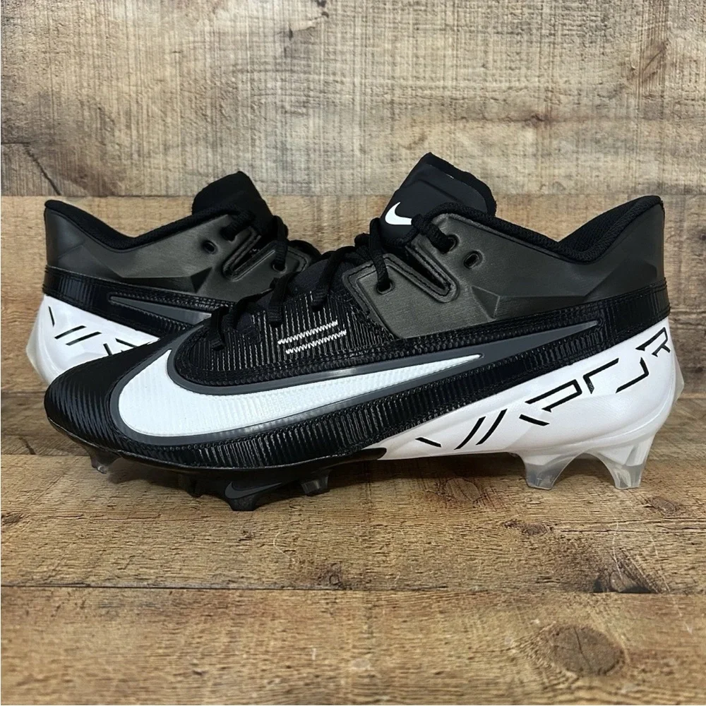 Nike Vapor Edge Elite 2 360‎ Cleats in Black and White Sz 8 men’s